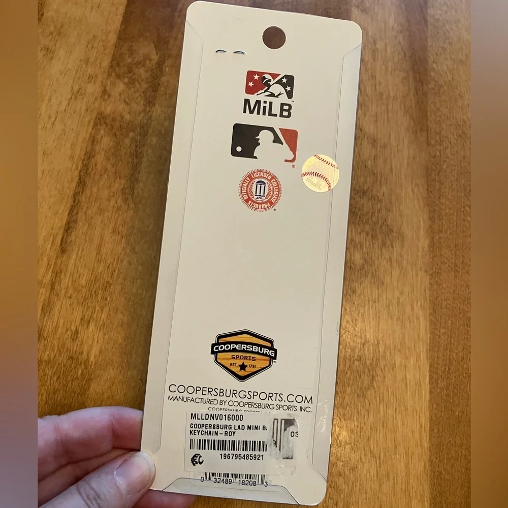 LA Dodgers MLB mini baseball bat keychain - Picture 2 of 3